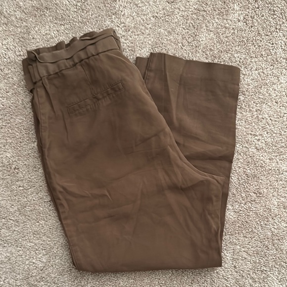 H&M Women's Brown Chinos with Tie Belt - Picture 3 of 3